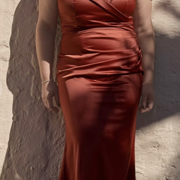 Satin Off-the-Shoulder Mermaid Dress - Picture 5 of 6